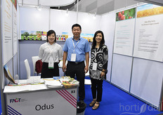 Yun Chul Choi & Hey in Son with Odus