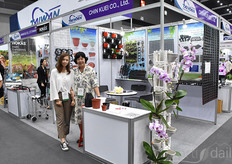 The lovely Jasmine Huang & Ling Ling Chang of Chin Kuei Co, a moulding injection company from Taiwan