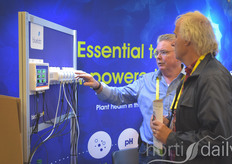 Darren Gilbert with Bluelab, explaining on the companies products.