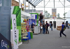 Starting an exhibition Mexican style; booths still being build.
