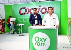 Javier Zavara Constantini and Artemio Martinez Hernandez of Oxuon exhibiting at the Expo Agroalimentaria for the first time.