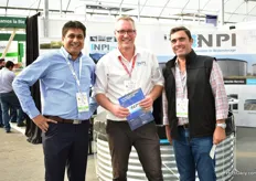 Arjen van Dijk of NPI (in the middle) with Dhilan Kanakia (left) and Rodolfo Yamiz (right) of KT exports. KT exports is planning to start up a new company that will sell, among others, the tanks of NPI and greenhouse films.