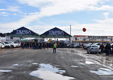Busy at the entrance of the Expo Agroalimentaria.