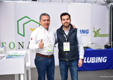 Roberto and his son Robert Felix of Neonatura. They supply growers in iMexico and Central America with all kind of solutions, like fogger systems and greenhouse automation. They were exhibiting at the show for the fist time.