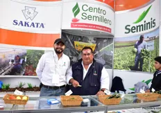 Oswaldo Mendoza Jiminez and Enrique Garcia Ortiz of Centro Semillero distribute Sakata and Seminis products.