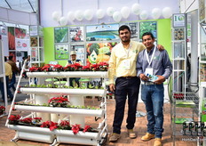 Adrian Flores Conejo and Migualangel Servin of Irrigacion y technologica Mundial presenting their hydroponic prototype.