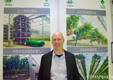 Eelco Wolthuizen from Metazet Zwethove B.V. Metazet supplies a range of cultivation and support materials for modern glasshouse horticulture according to Western standards.