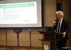 Oscar Niezen of Cohort Consultancy presenting the Floriculture report "Floricultural sector in China", prepared for RVO/Ministry of Economic Affairs, The Netherlands and Royal Netherlands Embassy. The report is available on request via pek-inv@minbuza.nl.