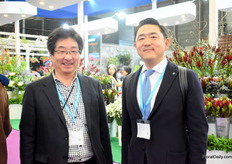 Dajiro Hadara and Seiichi Miyoshi of Miyoshi were visiting the show.