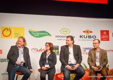 At noon on the main stage it was time for a panel discussion with four breeding companies, represented by Jörg Werner (Rijk Zwaan), Pilar Checa (Syngenta), Cees Kortekaas (Axia Vegetable Seeds) and Hans Verwegen (Enza Zaden). Among other things, it was about communicating when selling a product. "We, as breeding companies, can prepare that piece of communication as well as possible, but we are not the party that has to carry it out. This is a task for the retail sector, where we can help."