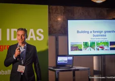 On the Fresh Ideas stage, Eric van der Meer of FoodVentures took the listeners along in the process of setting up cultivation companies in 'unexplored' horticultural countries. One of the tips: "Never pay bribes!"