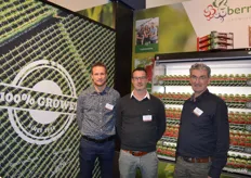 Nijs, Gerco and Jan van Zuilen of Berry Brothers. They are 100% red berry growers and specialists in Dutch soft fruit. All packaging is possible. Next season the blueberries will be cut to resist the weather extremes. In 2020, white and black berries will also be available again. From April, red berries from Chile will be available!