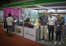 Rene van Rensen, Vincent van der Wilk (Royal Brinkman) & Lo Xuan Dung with Fresh Studio