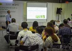 Explanation on crop resistance during the 2nd day of the show.