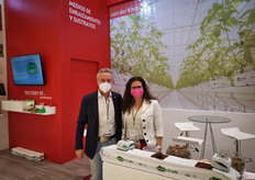 Jan de Smet and Veronica Aguirre with Van der Knaap present their solutions for the Mexican market