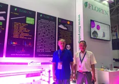 Charlie Zhao, head of the artificial lighting system supplier Floryn, and William Lam, chief engineer. The company's latest Floryn LED plant growth light with adjustable spectrum. "The application of light of different wavelengths not only promotes photosynthesis, but also affects the morphology and physiology of crops. LED plant growth lamps with different wavelengths can be used to easily induce and stimulate photosynthesis of crops, thereby converting photons into plants more efficiently. This not only saves energy, but also achieves the benefits of high quality, high yield and quick harvest. "