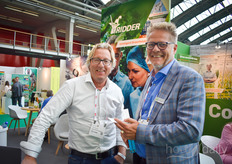 Sjaak Bakker with Ridder is visited by Pieter van Dijk, Ontario Plants Propagation