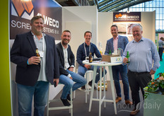 Thomas Rau with DutchCanGrow visits the Alweco team