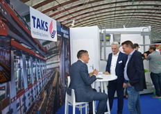 Cor Taks, Taks Handling Systems
