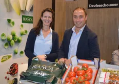 Belgian vegetable specialist Devleeschouwer (DVL). Gina Louwers with a French customer.