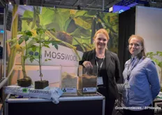 Pirita Luolamaa-Vollebregt and Tuulia Valkama of Novarbo have been working with Mosswool substrate for some time. What is new is that it is now completely peat free, mixed with wood fibres. Later this year, a factory will be opened for this purpose and large-scale production can start.