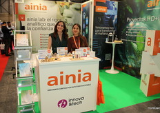 Laura Tamarit and Denise Florez of INIA