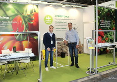 José Miguel Vargas and Kim Møller of Pindstrup