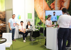 NaturChem stand