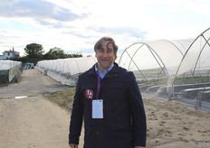 Among the greenhouses we greet Pepo