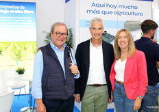 Lucas Galera, from Novagric, Rafael Coca, director of Innovacal, and M. Carmen Galera, from Tecnova.