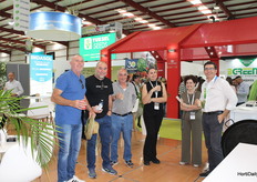 José Arcilla, Javier Ibáña and Andrés Linares together with the managers of Solplast.