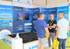 Evapocontrol brought its floating module system to ExpoLevante to reduce evaporation and algae proliferation in agricultural ponds.