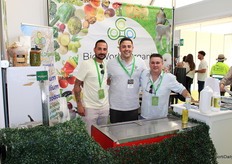 Justo, David and Javier, at the BioWorld Organic stand.