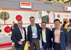 From left to right: Jelte Veenstra from Van der knaap, Dan Xu from Beijing Jixing Agriculture and Liu Mao from Van der Knaap.