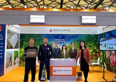 The Dutch-Chinese team of Debets Schalke from The Netherlands.