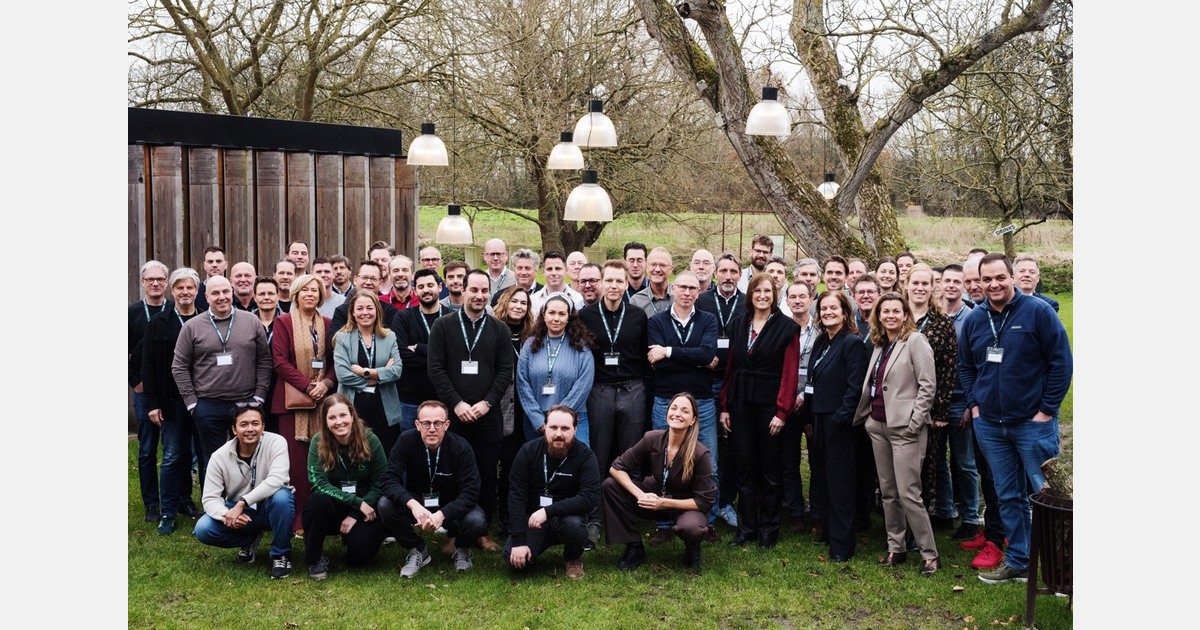 Signify joins Plant Empowerment network