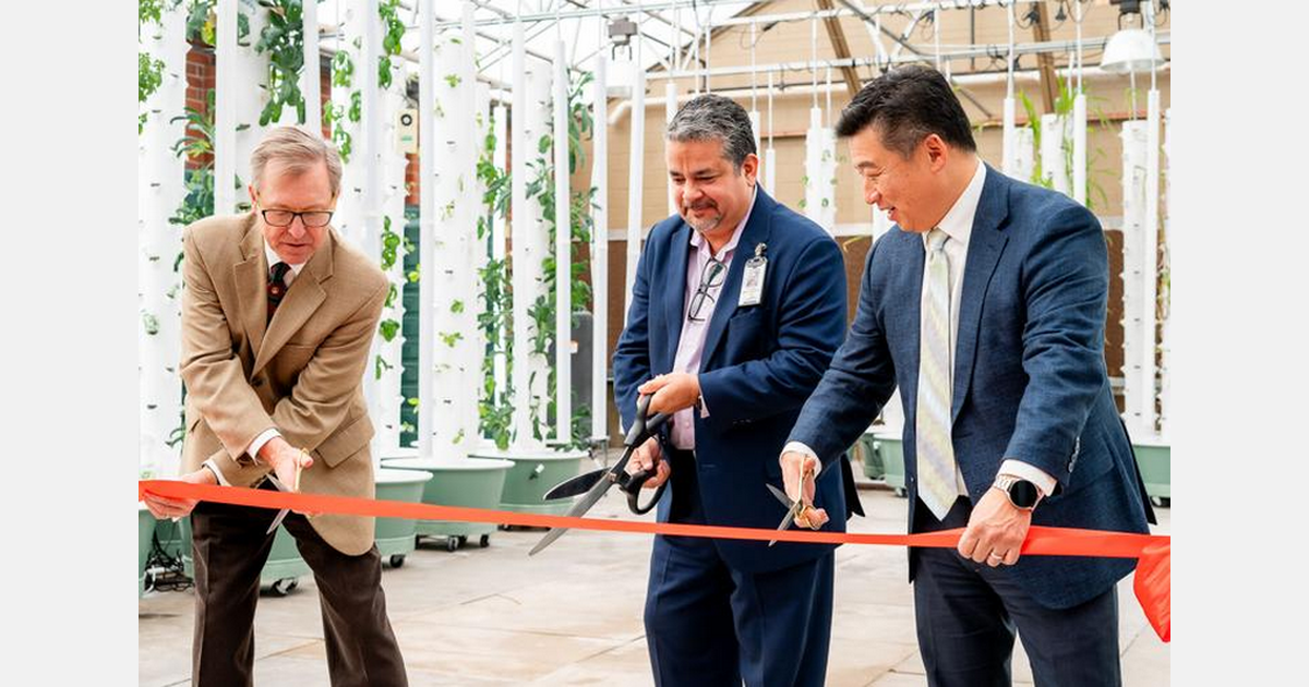 US (MT) Hybrid farm opened in downtown Billings