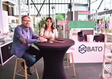 Darryn Bruce of the Legal Cannabis Coalition and Pien Stams of Oreon at the Cannabis Greenhouse Experience.