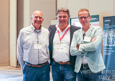 Arnold de Kieviet (Oreon) got Priva sandwiched by Bill Whittaker and Dennis Louwen