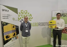 Alessio Saccoccio and Tommaso Scardi of Agrorobotica