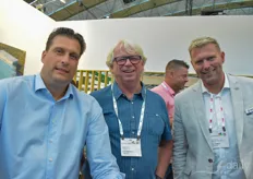 Gert van Straalen was tagged as ADM Capital only a couple of weeks ago, but by now we can reveal something more on his UK plans: lookout for The Flavour Farm. He’s in the photo with Laust Dam, Medisun, and Gerard Koole, Havecon