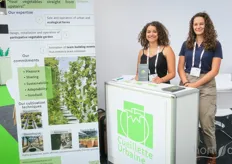 Maéva Hilpron and Lucile Delorme from Cueillette Urbaine, a Vegetal Social project. 