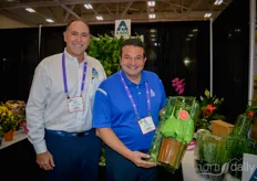 Michaelw Poretsky and Joe Parente (A-Roo Company) with a blister pack for e-commerce trading of plants. A-Roo represents Voges Packaging in the North American market.