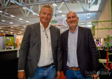 Erwin Prins and Gerard Schepers (Cleantechnics) have a growing product range that includes foam, hydrogen peroxide and a greenhouse coating.