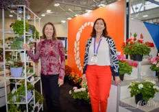 Diane Surret and Heather VonAllmen (Dümmen Orange) for the large ornamental plant breeding company's recognisable colours.