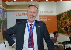 Paul Zwetsloot works for the Dutch embassy and just arrived 3 month ago to live in Ankara for the coming years. 