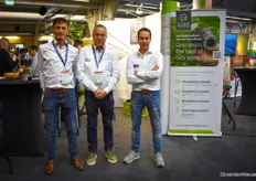 The international team from Van den Elzen Plants was able to chat throughout the day.