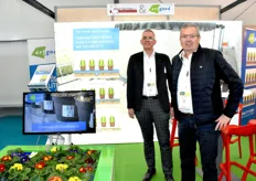 The Erfgoed company presented its soil irrigation technology on a draining layer. A solution that recovers 80% of the water instantly and saves fertilizer. With Cor Bremmer and Marco Vijverberg