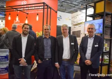 Royal Brinkman and Drygair emphasise the importance of dehumidification in the greenhouse. In the photo Amir Kandlik, Ziv Shaked, Eef Zwinkels and Martien Koene