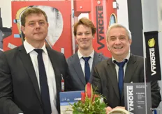 Grzegorz Sochacki, Arno Feys and Claude van Hoornweder with Vyncke showing their Biomass Boiler